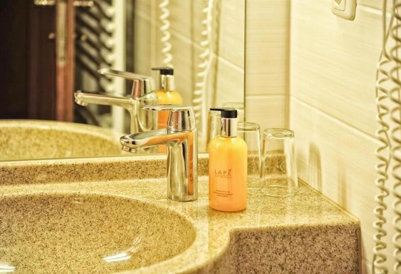 חדר משפחתי, Fischerwirt Am See