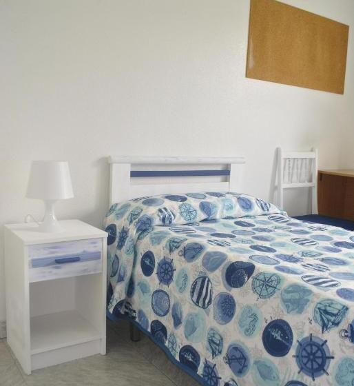 اتاق استاندارد یک نفره, Residencia Universitaria Alto De Miranda  Resisantander