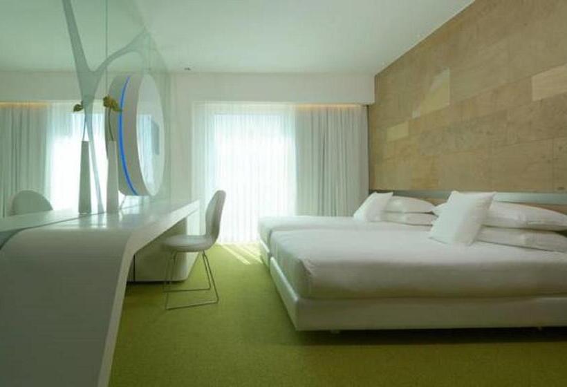 اتاق استاندارد, A Point Arezzo Park