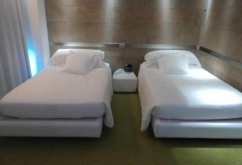 اتاق استاندارد, A Point Arezzo Park