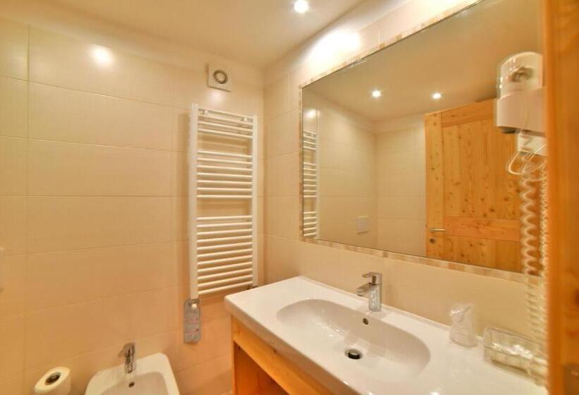 Номер Стандарт Трехместный, Albergo Stelvio