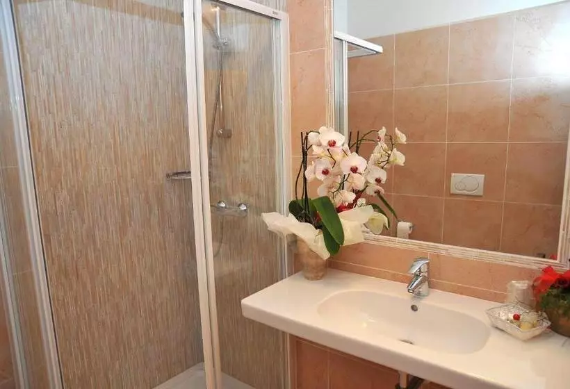 اتاق سوپریور, Albergo Stelvio