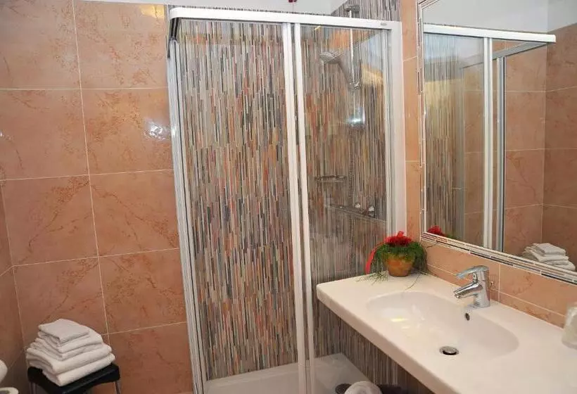 اتاق سوپریور, Albergo Stelvio