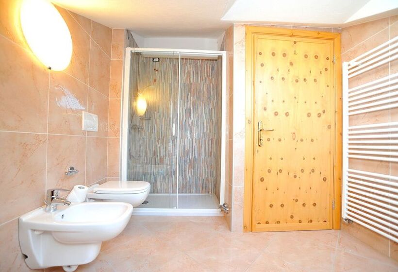 带2个卧室的公寓, Albergo Stelvio