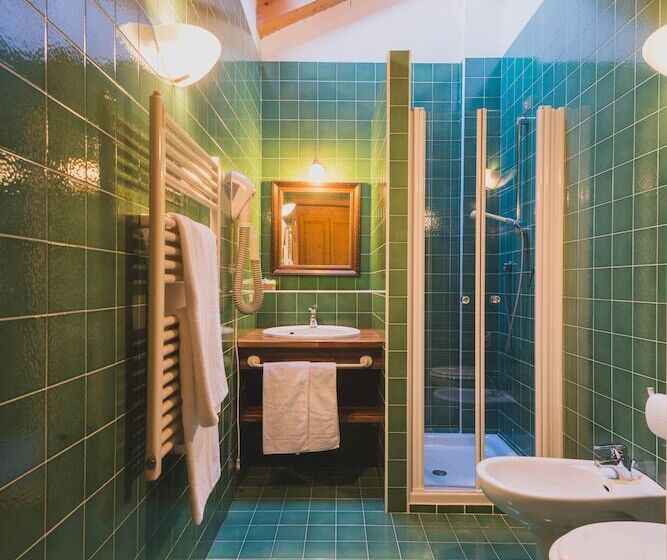اتاق استاندارد یک نفره, B&b Garni Villa Campitello