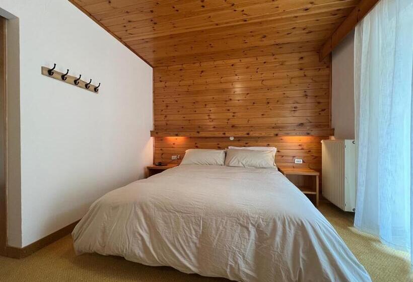 غرفة قياسية مطلة على الجبل, B&b Garni Villa Campitello