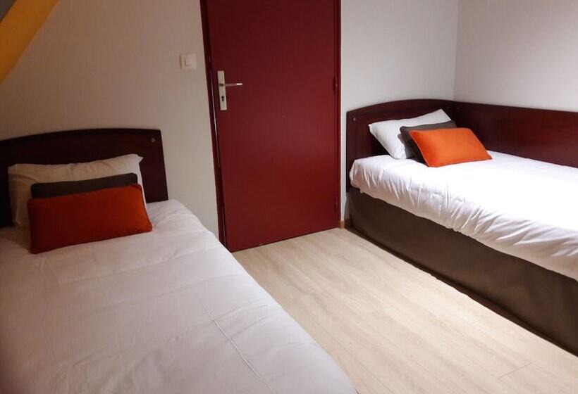 家庭间, Crocus Caen Memorial