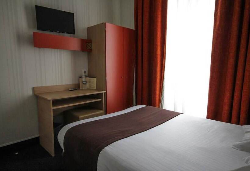 اتاق سوپریور, Des Trois Gares