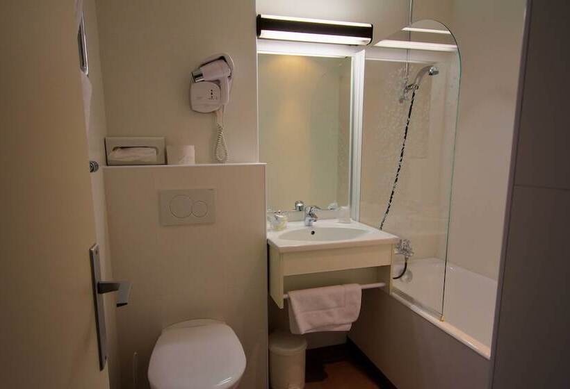 اتاق استاندارد, Des Trois Gares