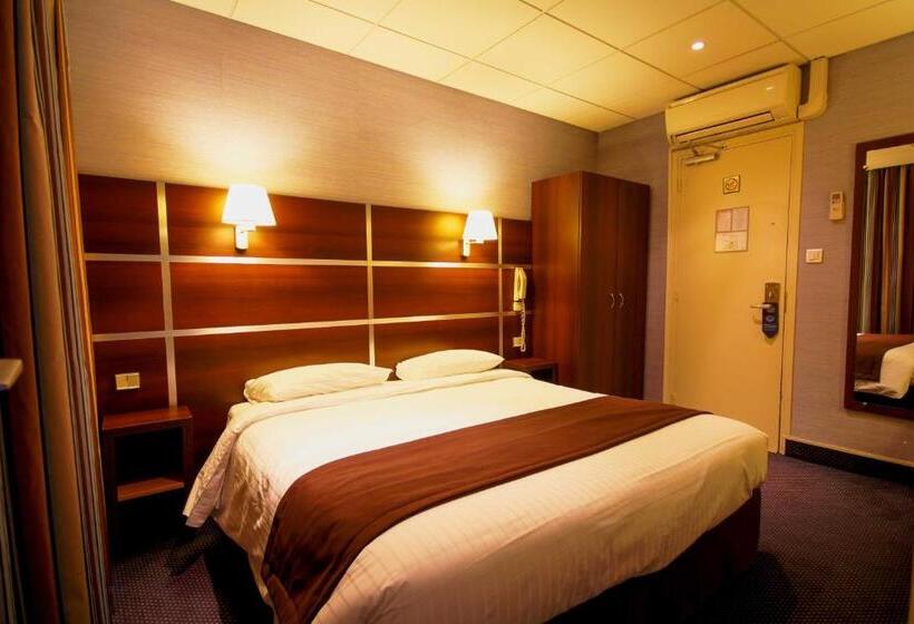 اتاق استاندارد, Des Trois Gares