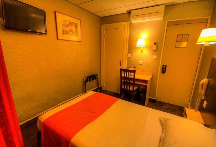 اتاق استاندارد یک نفره, Des Trois Gares