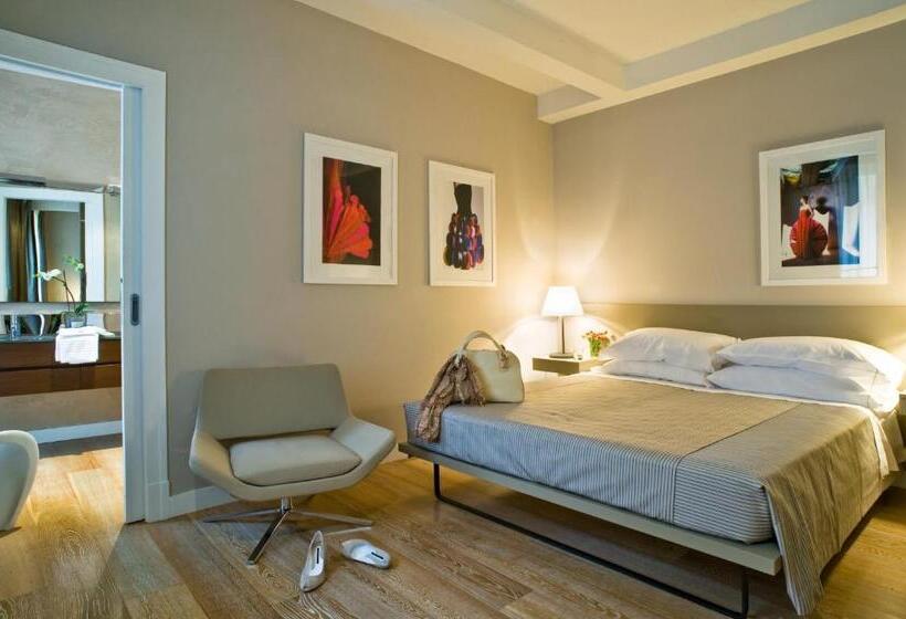 جناح, Escalus Luxury Suites Verona