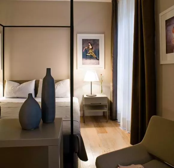اتاق لوکس, Escalus Luxury Suites Verona