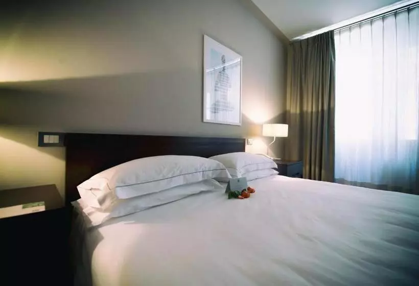 اتاق لوکس, Escalus Luxury Suites Verona