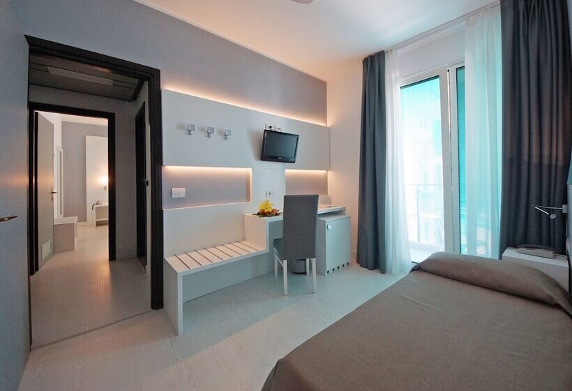 컴포트 싱글 룸, Europa