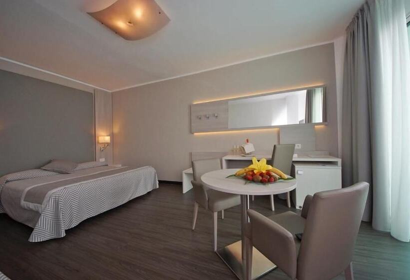 이그제큐티브 4인 룸, Europa