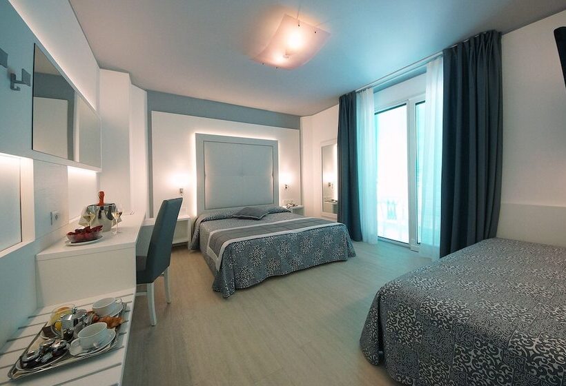 컴포트 트리플 룸, Europa