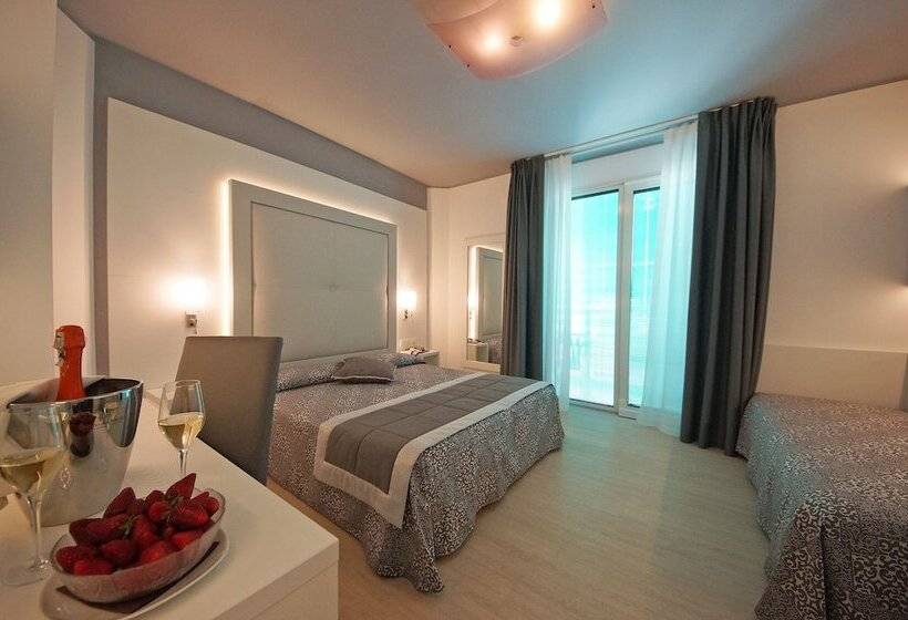 컴포트 트리플 룸, Europa