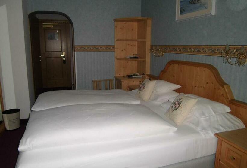 غرفة قياسية, Evaldo