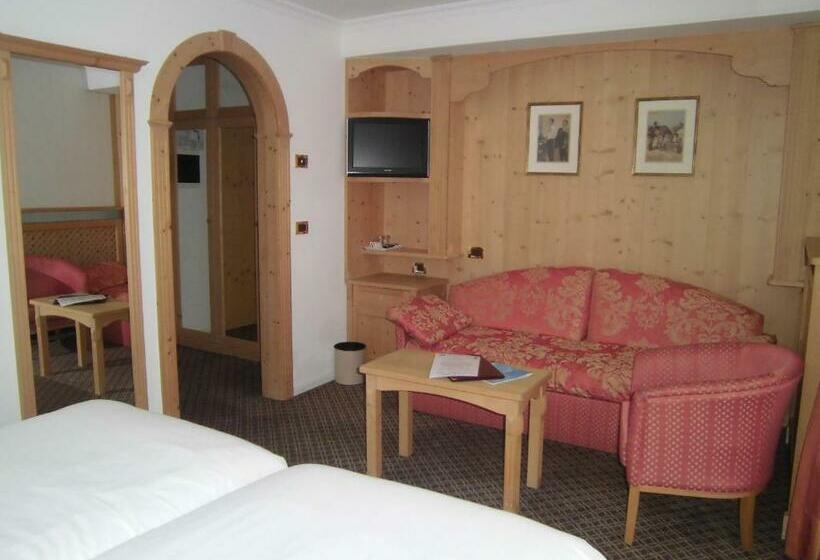 غرفة سوبيريور, Evaldo