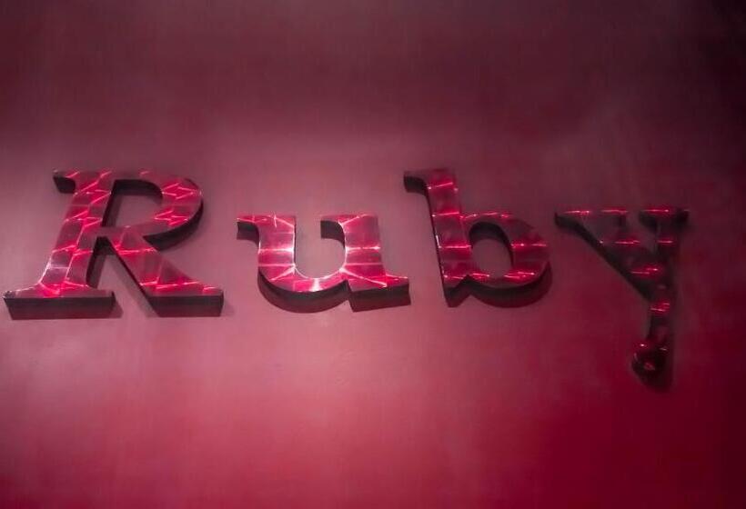 コンフォートルーム, Hôtel Félicien & Spa