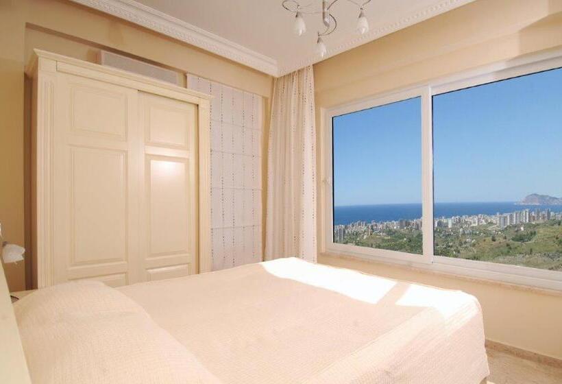 Вилла с 1 спальней и бассейном, Goldcity