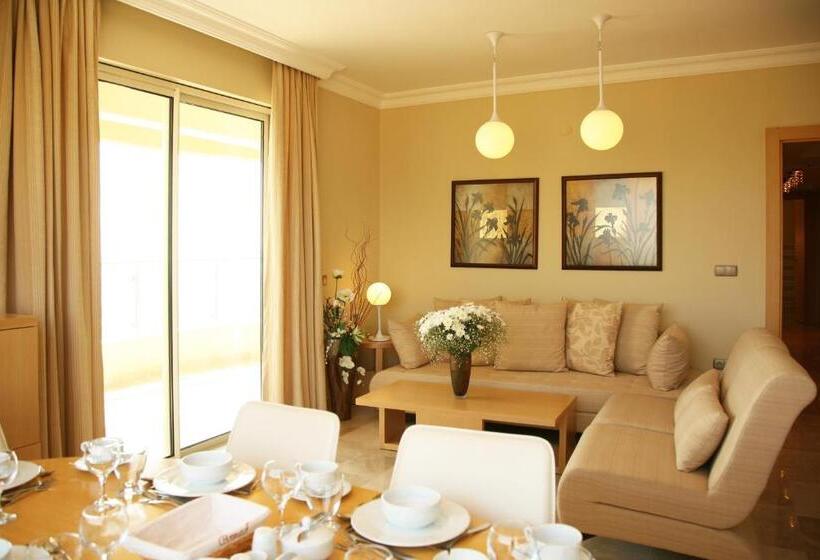 침실 3개 아파트, Goldcity