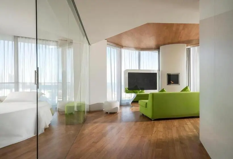 Suite Presidenziale, I-Suite