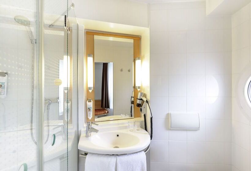 스탠다드 룸 더블 침대, Ibis Bayeux Port En Bessin