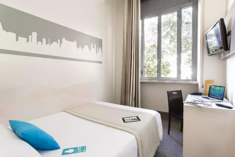 Suite Deluxe, Isuite