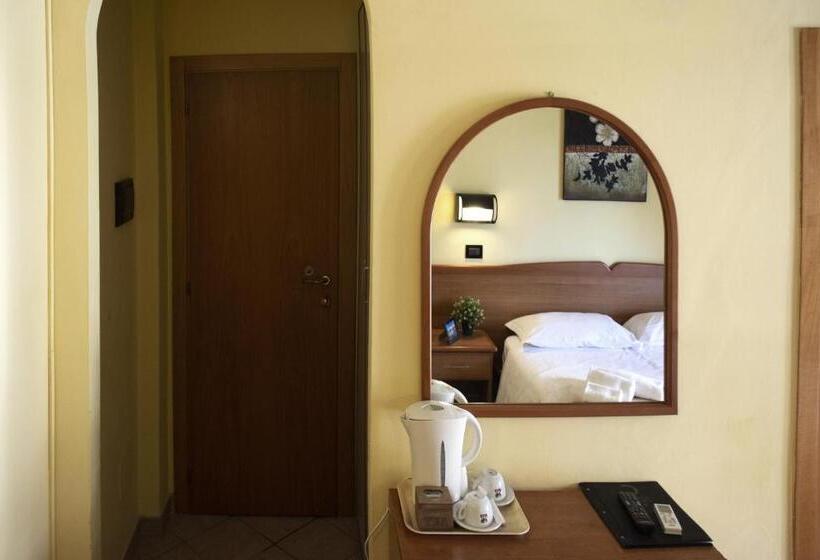 スタンダードトリプルルーム, La Perla Preziosa