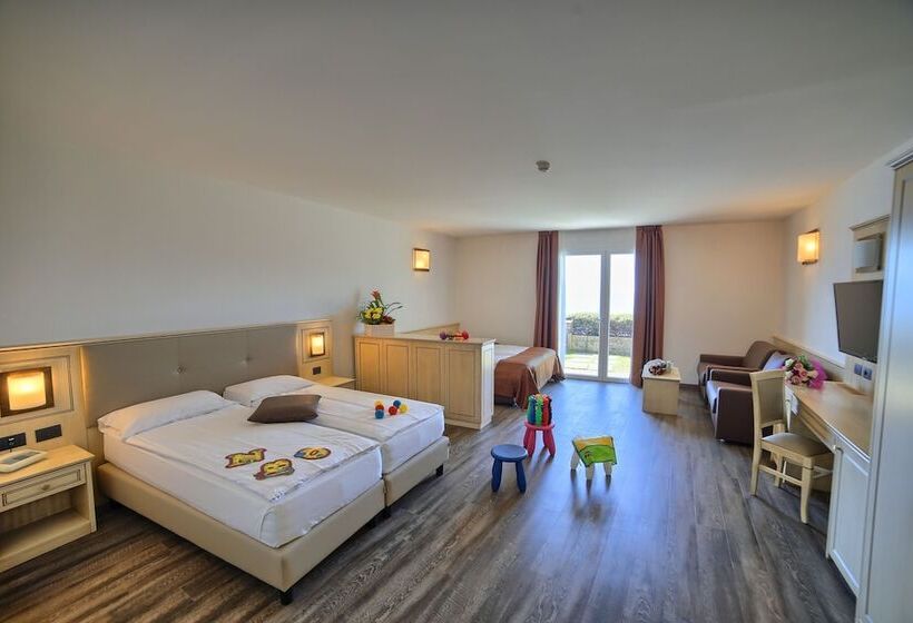 غرفة عائلية, Le Balze  Aktiv & Wellness