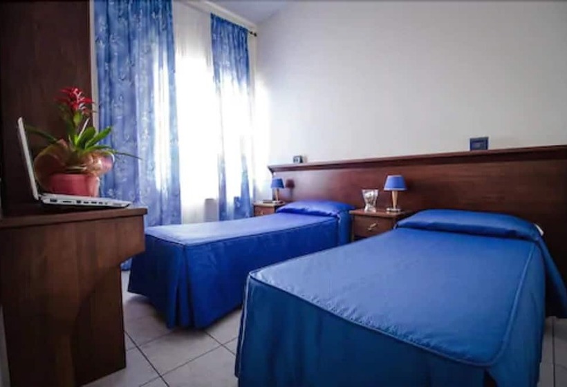 スタンダードトリプルルーム, Miramare