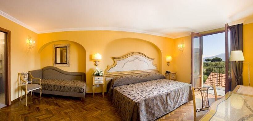 Трехместный Номер Deluxe Вид на Море, Palazzo Guardati