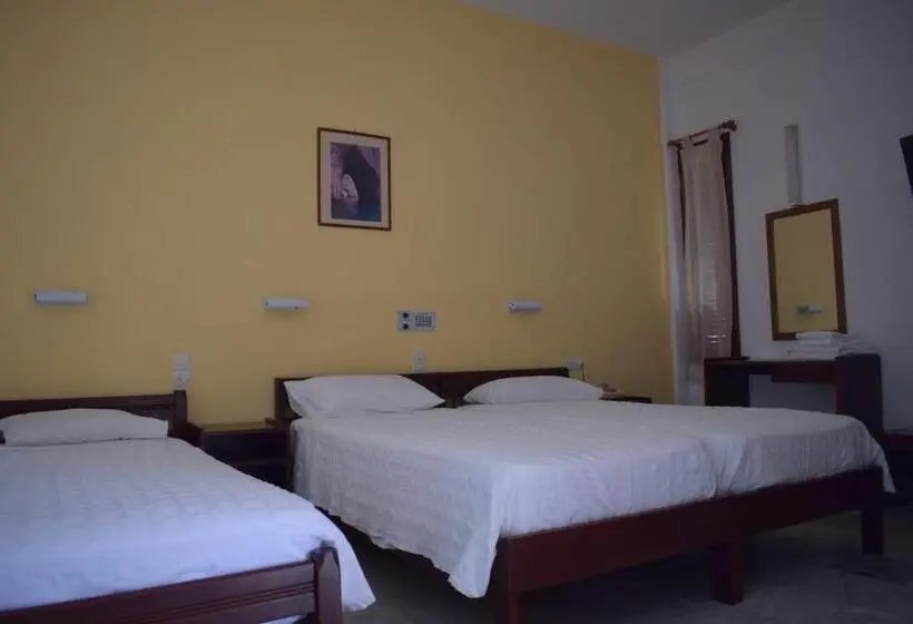 スタンダード４人部屋, Porto Galini