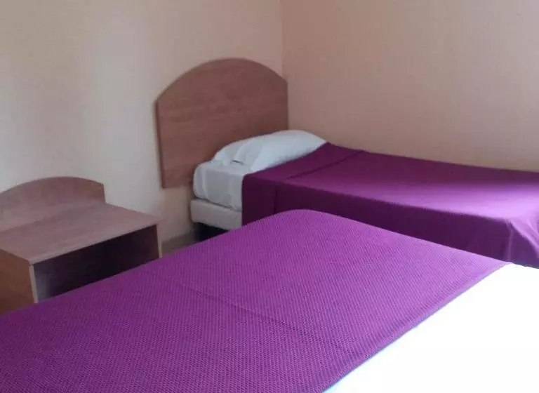 スタンダードトリプルルーム, Prim Hotel Reims