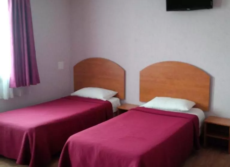 スタンダード４人部屋, Prim Hotel Reims