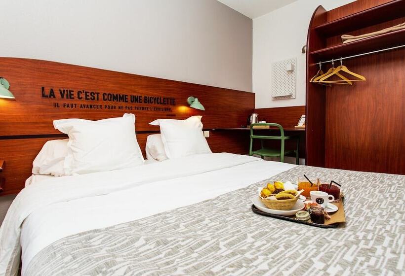 اتاق استاندارد, Sporting House