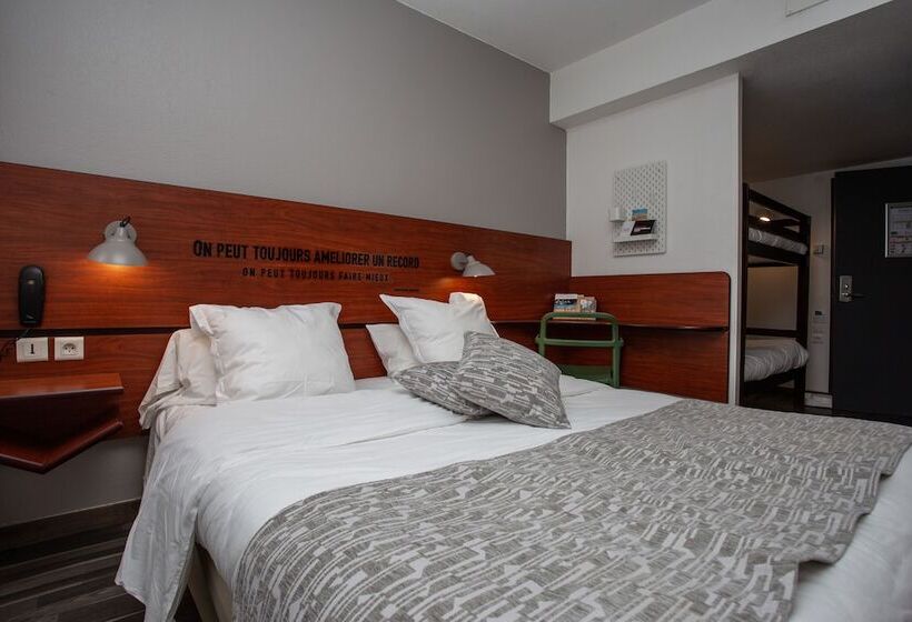 اتاق خانوادگی, Sporting House