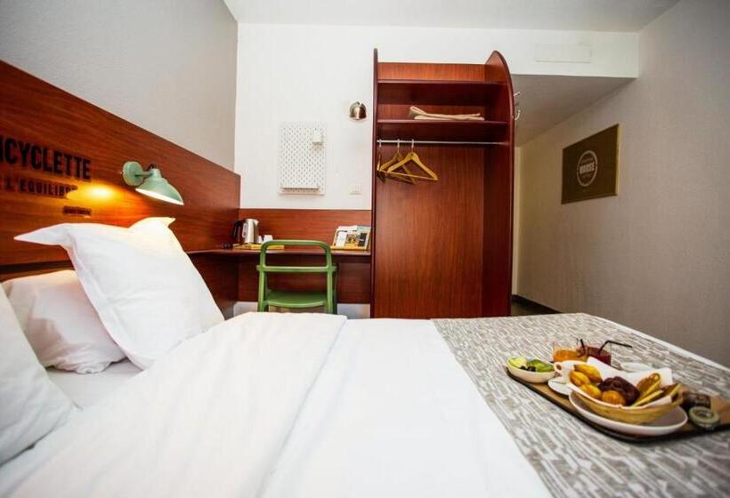 اتاق استاندارد, Sporting House