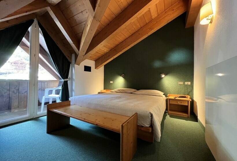 غرفة قياسية مطلة على الجبل, B&b Garni Villa Campitello