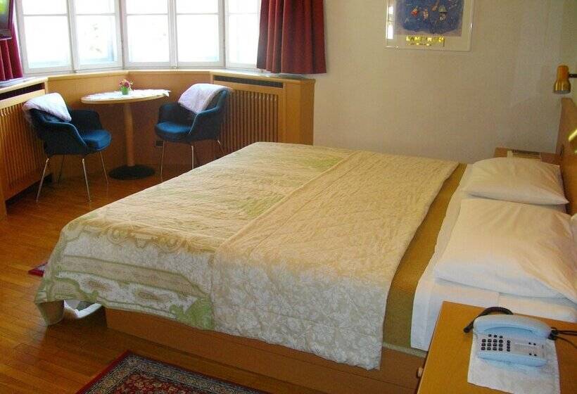 スタンダードルーム, Villa Emilia