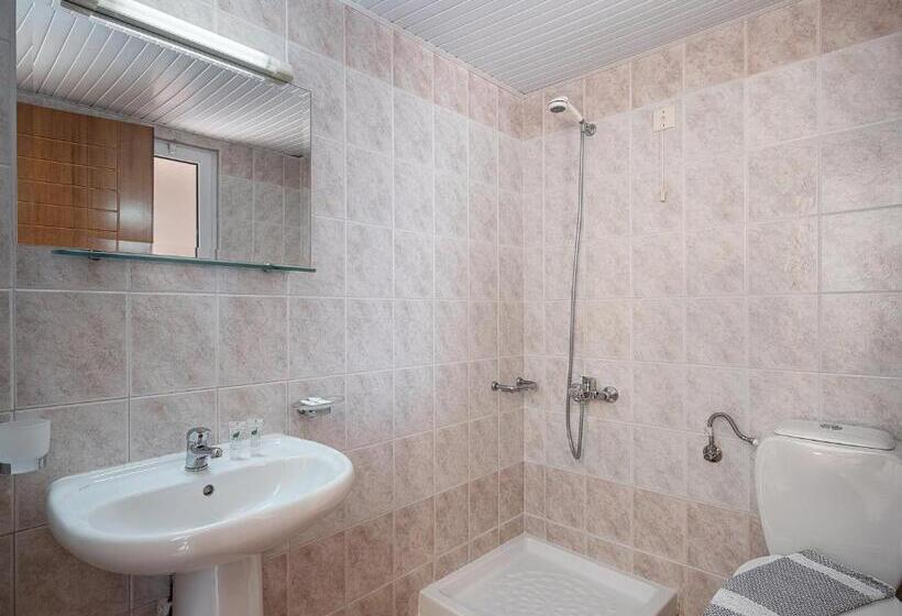 חדר סטודיו סטנדרד, Nontas Apart