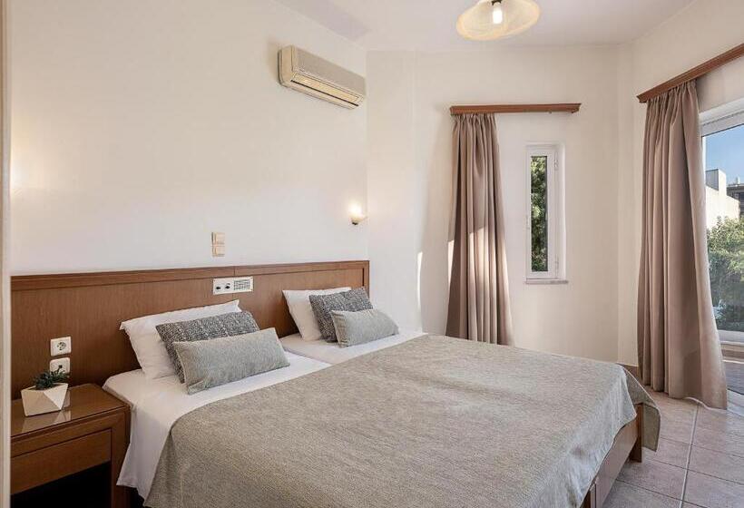 דירת חדר, Nontas Apart