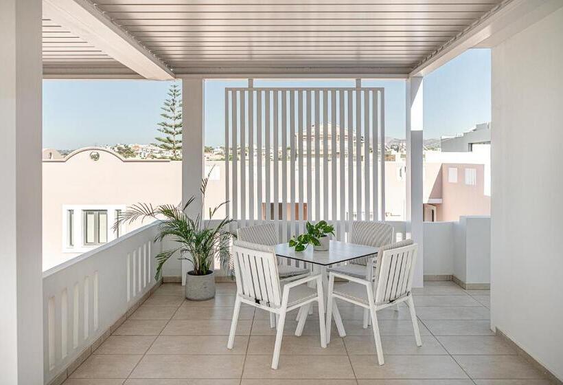 סוויטה דלוקס, Nontas Apart