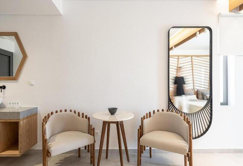 חדר דלוקס, Nontas Apart