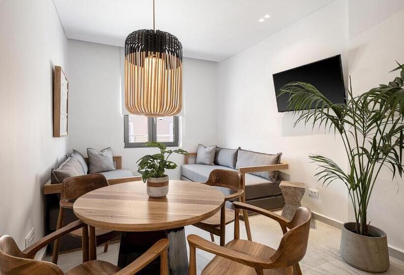 דירת חדר דלוקס, Nontas Apart