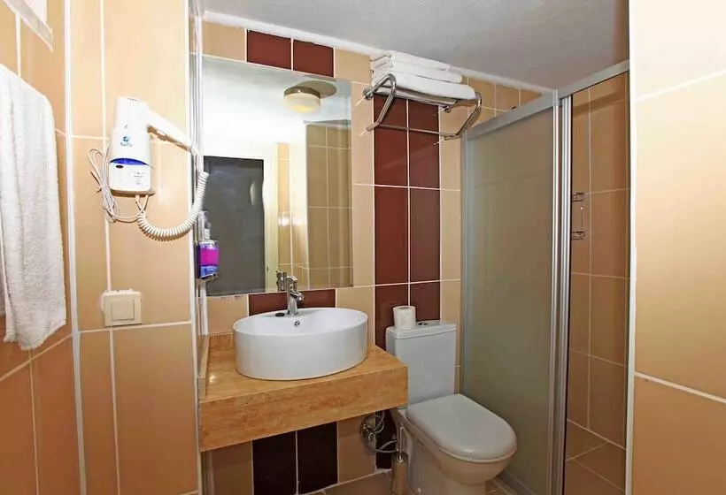 استودیوی استاندارد, Sun City Apartments & Hotel