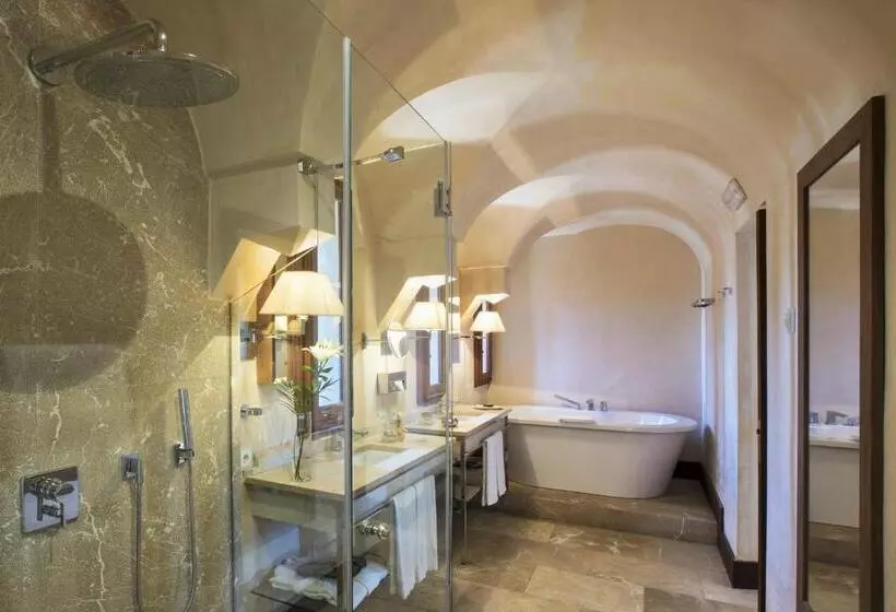 اتاق استاندارد, Cap Rocat, A Small Luxury Hotel Of The World