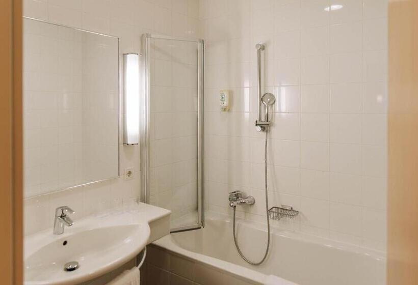 اتاق خانوادگی, Heinhotel Vienna Airport